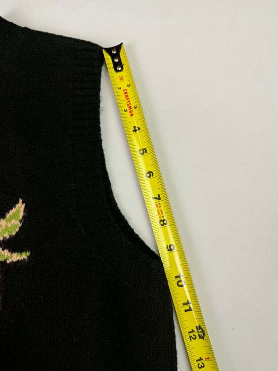 Commense Crew Neck Strawberry Knit Sweater Vest - Picture 10 of 10